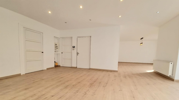 Ma-Cabane - Location Appartement Saint-Étienne, 73 m²