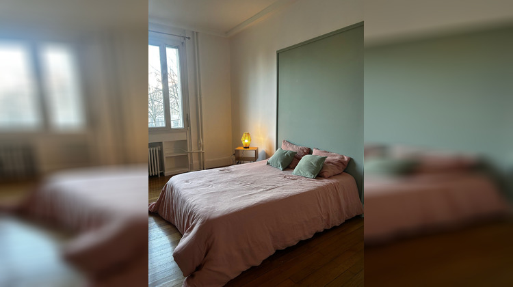 Ma-Cabane - Location Appartement Saint-Étienne, 157 m²