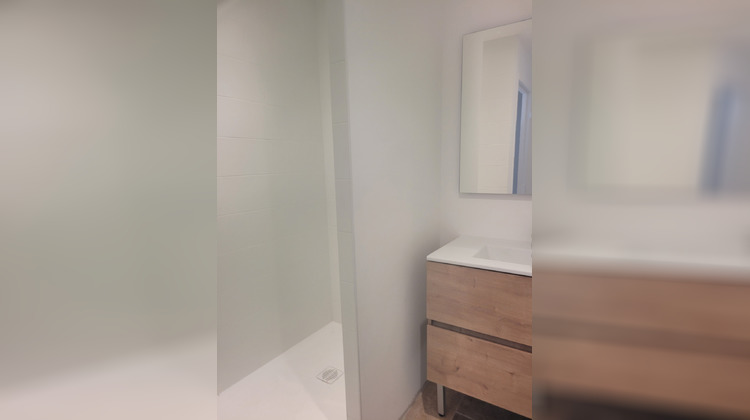 Ma-Cabane - Location Appartement Saint-Étienne, 65 m²