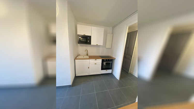 Ma-Cabane - Location Appartement Saint-Étienne, 30 m²