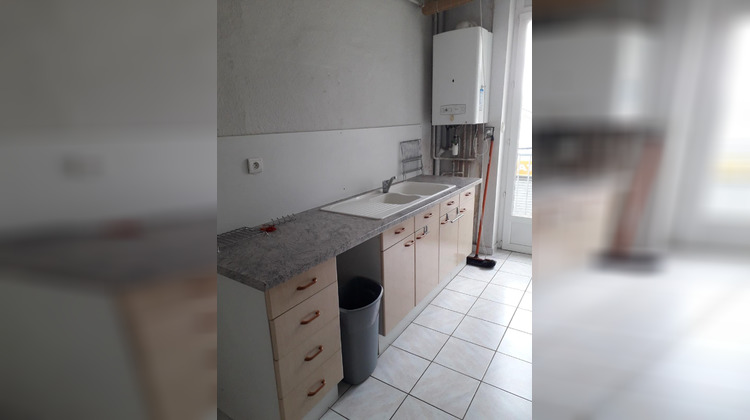 Ma-Cabane - Location Appartement Saint-Étienne, 35 m²