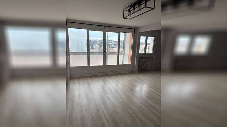Ma-Cabane - Location Appartement Saint-Étienne, 77 m²