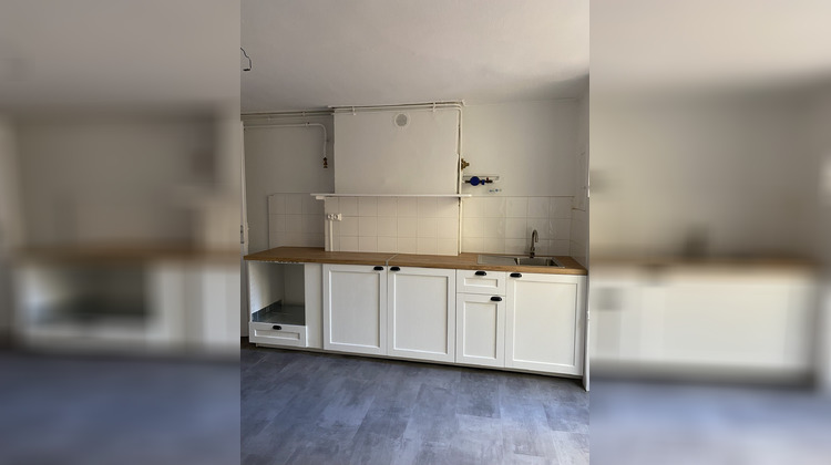 Ma-Cabane - Location Appartement Saint-Étienne, 104 m²