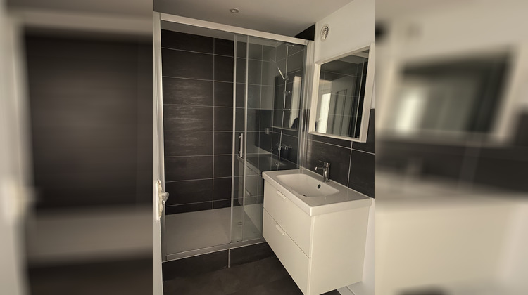 Ma-Cabane - Location Appartement Saint-Étienne, 104 m²