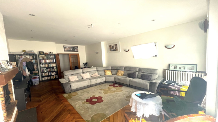 Ma-Cabane - Location Appartement Saint-Étienne, 140 m²
