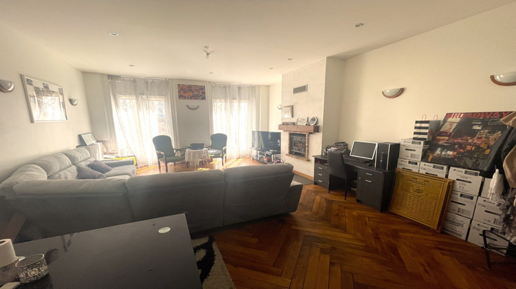 Ma-Cabane - Location Appartement Saint-Étienne, 140 m²