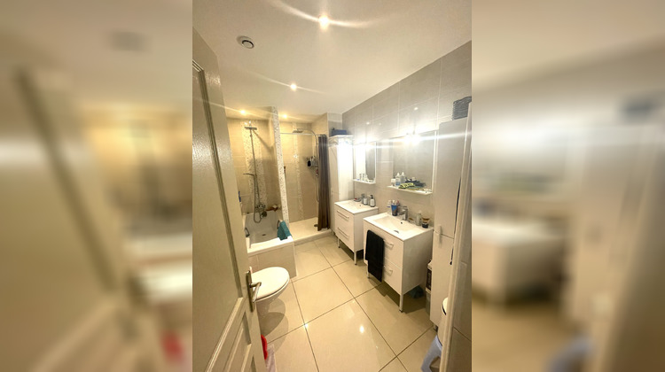 Ma-Cabane - Location Appartement Saint-Étienne, 140 m²