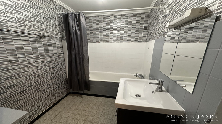 Ma-Cabane - Location Appartement Saint-Étienne, 60 m²