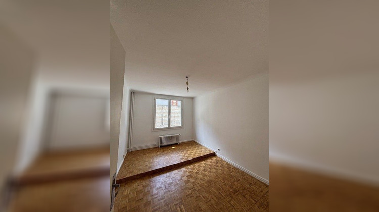 Ma-Cabane - Location Appartement Saint-Étienne, 47 m²