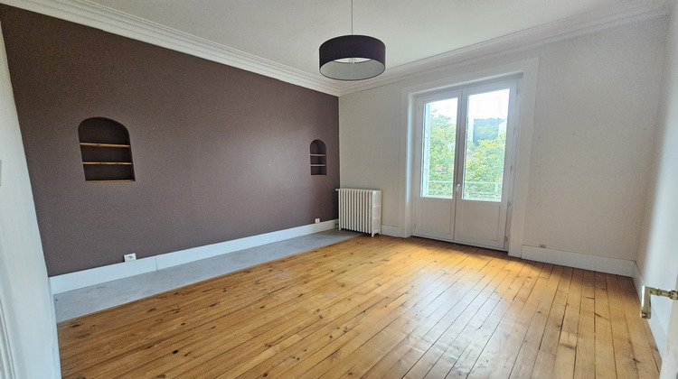 Ma-Cabane - Location Appartement Saint-Étienne, 120 m²