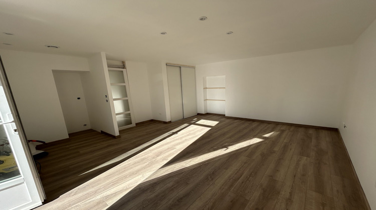 Ma-Cabane - Location Appartement Saint-Étienne-du-Bois, 32 m²
