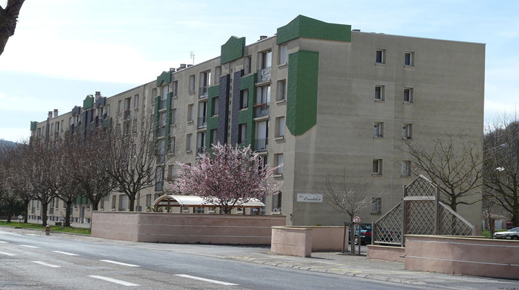 Ma-Cabane - Location Appartement SAINT-AFFRIQUE, 89 m²