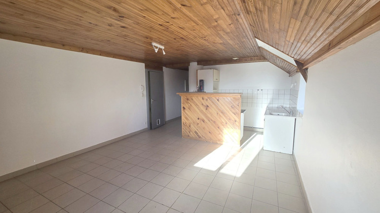 Ma-Cabane - Location Appartement Saint-Agrève, 47 m²