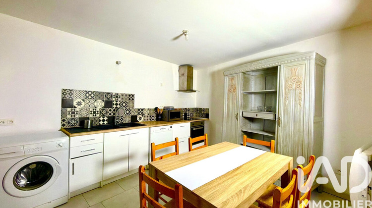 Ma-Cabane - Location Appartement Saint-André-de-Roquepertuis, 47 m²