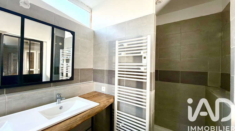 Ma-Cabane - Location Appartement Saint-André-de-Roquepertuis, 47 m²