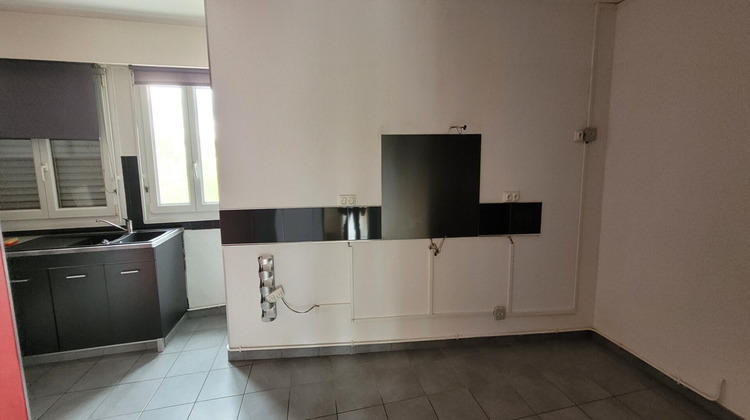 Ma-Cabane - Location Appartement SAINT-AVOLD, 106 m²