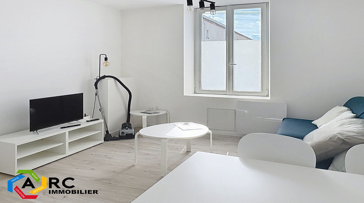 Ma-Cabane - Location Appartement SAINT-AY, 40 m²