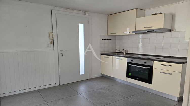 Ma-Cabane - Location Appartement SAINT-BENOIT-DE-CARMAUX, 42 m²