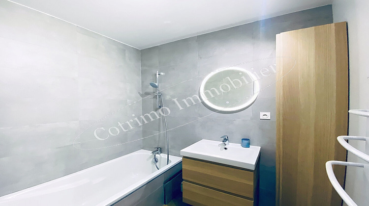 Ma-Cabane - Location Appartement SAINT-BONNET-DE-MURE, 51 m²