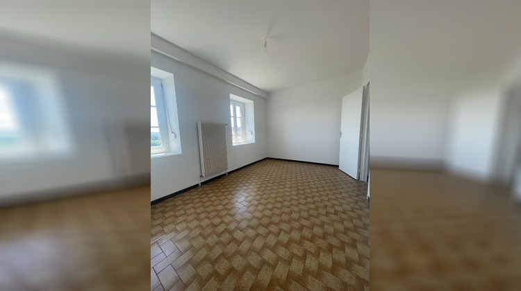 Ma-Cabane - Location Appartement SAINT-BONNET-LE-CHATEAU, 70 m²
