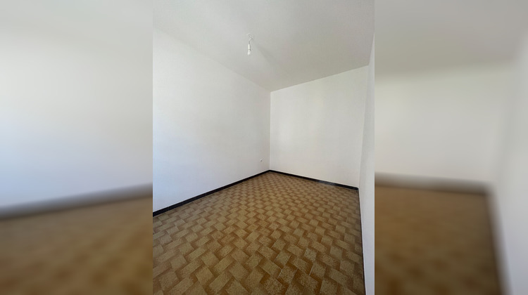 Ma-Cabane - Location Appartement SAINT-BONNET-LE-CHATEAU, 70 m²