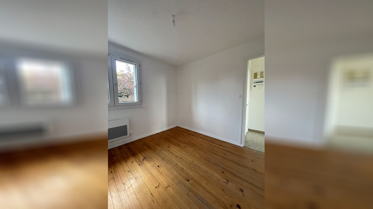 Ma-Cabane - Location Appartement SAINT-BONNET-LE-CHATEAU, 43 m²