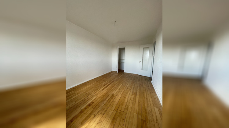 Ma-Cabane - Location Appartement SAINT-BONNET-LE-CHATEAU, 43 m²