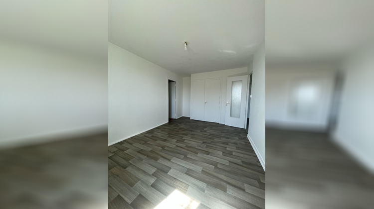 Ma-Cabane - Location Appartement SAINT-BONNET-LE-CHATEAU, 69 m²