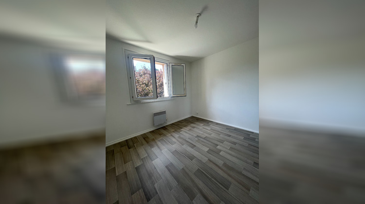 Ma-Cabane - Location Appartement SAINT-BONNET-LE-CHATEAU, 74 m²