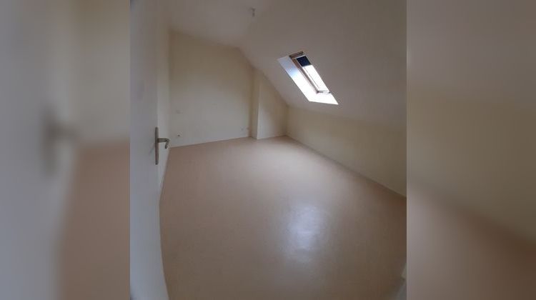 Ma-Cabane - Location Appartement SAINT-CALAIS, 40 m²