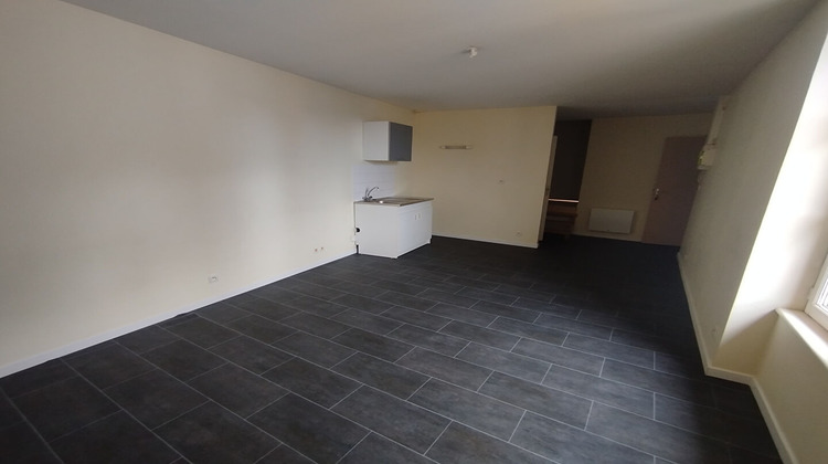 Ma-Cabane - Location Appartement SAINT-CALAIS, 39 m²