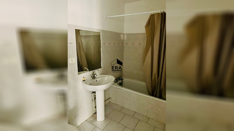 Ma-Cabane - Location Appartement SAINT-CANNAT, 28 m²