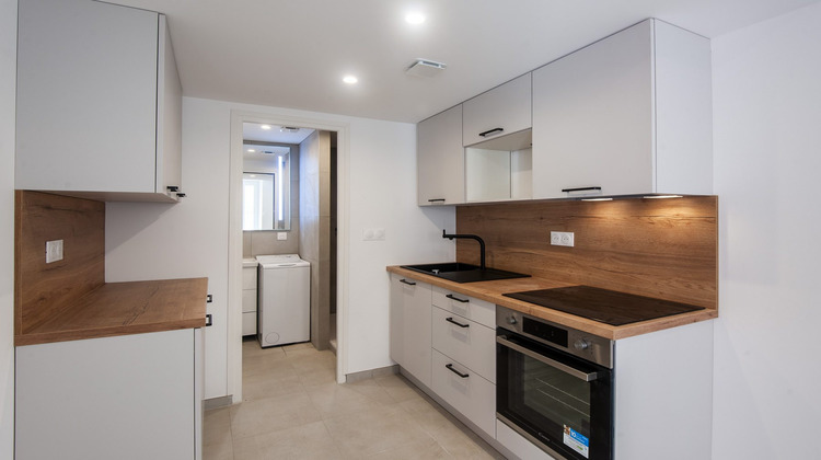 Ma-Cabane - Location Appartement Saint-Chamas, 15 m²