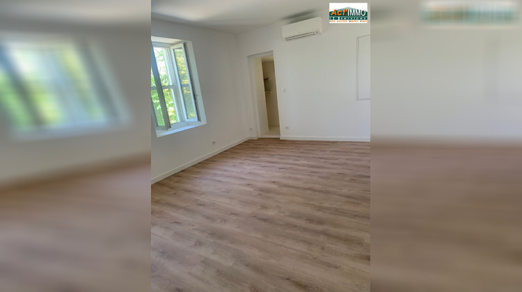 Ma-Cabane - Location Appartement SAINT-CHAMAS, 43 m²