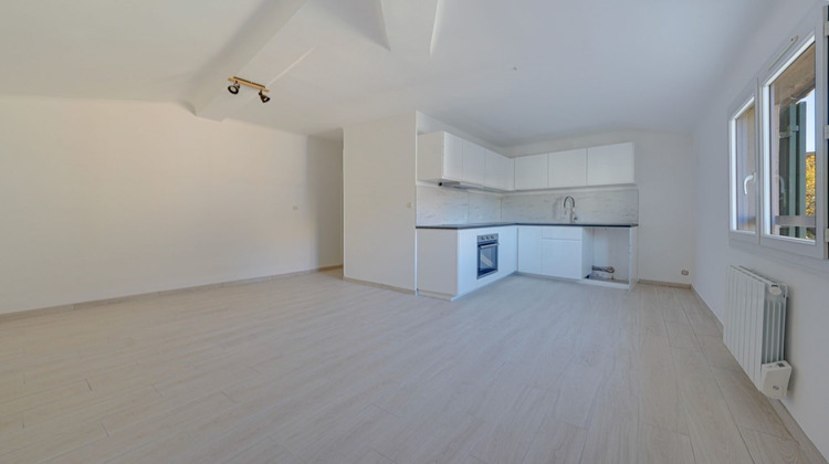 Ma-Cabane - Location Appartement Saint-Chamas, 60 m²
