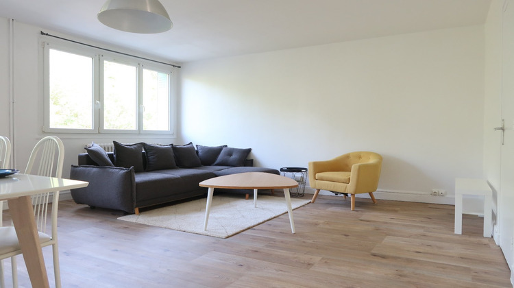 Ma-Cabane - Location Appartement SAINT CHAMOND, 70 m²