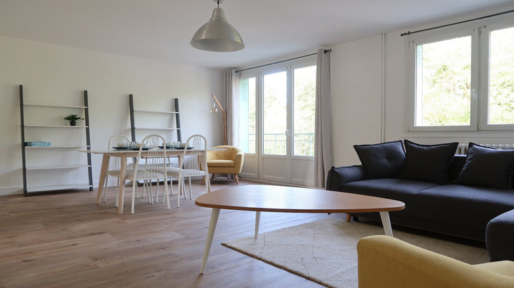 Ma-Cabane - Location Appartement SAINT CHAMOND, 70 m²