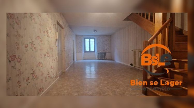 Ma-Cabane - Location Appartement Saint-Chély-d'Apcher, 79 m²