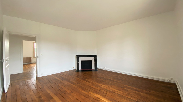 Ma-Cabane - Location Appartement SAINT-CHERON, 49 m²