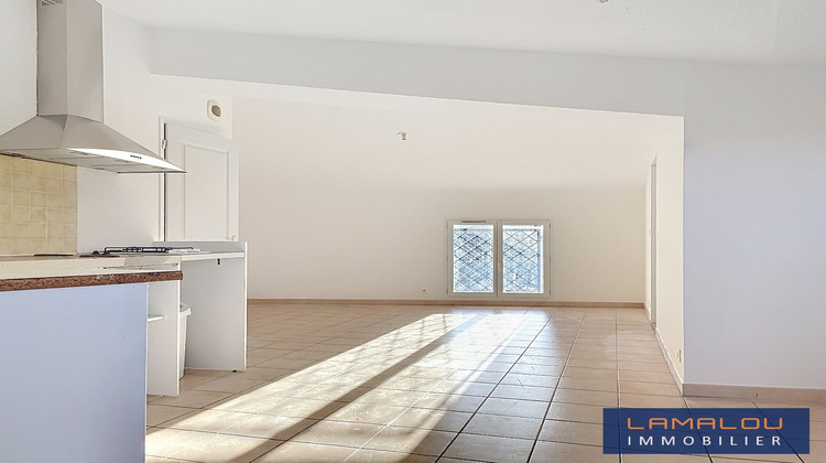 Ma-Cabane - Location Appartement SAINT CHINIAN, 50 m²