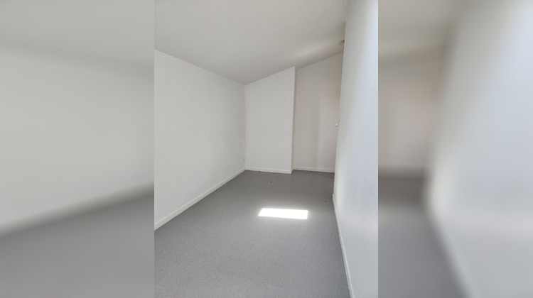 Ma-Cabane - Location Appartement SAINT-CHRISTO-EN-JAREZ, 59 m²