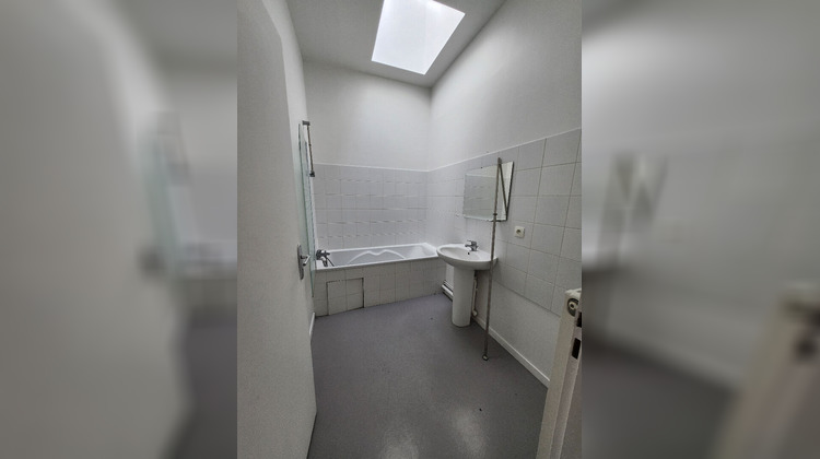 Ma-Cabane - Location Appartement SAINT-CHRISTO-EN-JAREZ, 59 m²