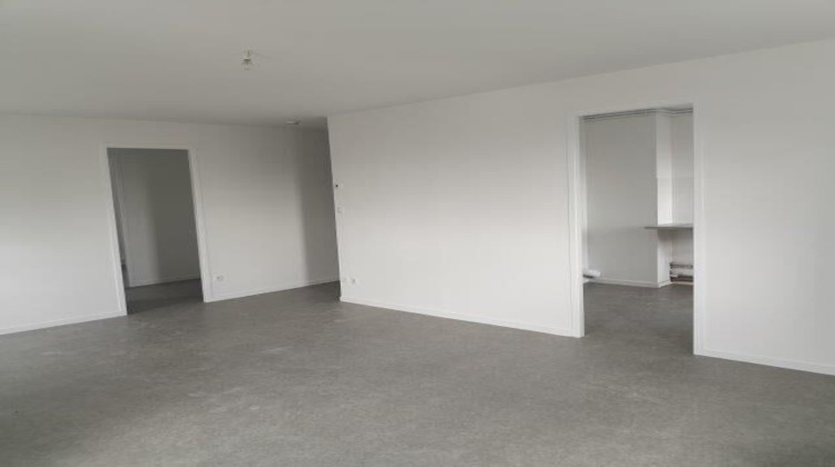 Ma-Cabane - Location Appartement Saint Christo en Jarez, 71 m²