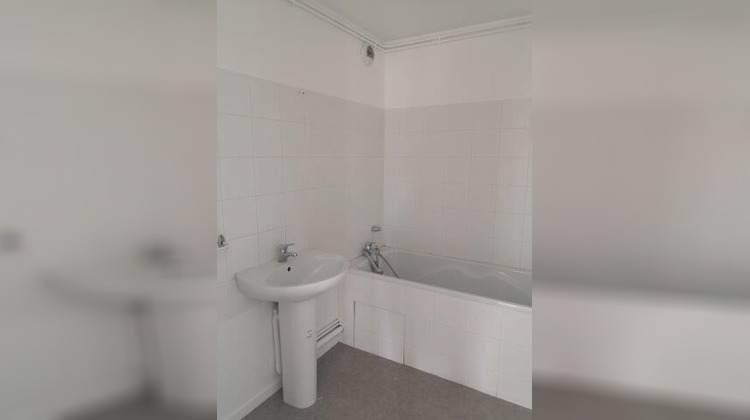 Ma-Cabane - Location Appartement Saint Christo en Jarez, 71 m²