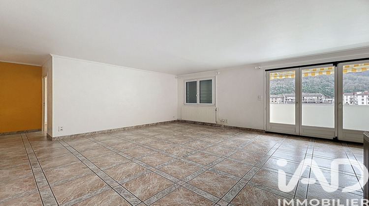 Ma-Cabane - Location Appartement Saint-Claude, 65 m²
