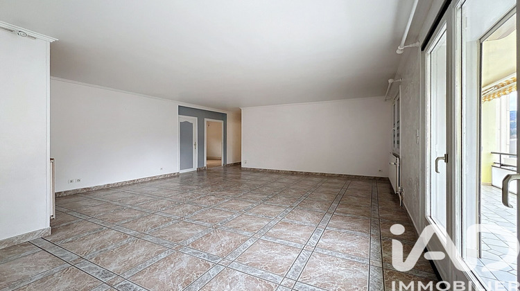 Ma-Cabane - Location Appartement Saint-Claude, 65 m²