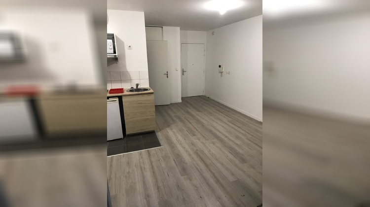 Ma-Cabane - Location Appartement Saint-Cyr-l'École, 27 m²