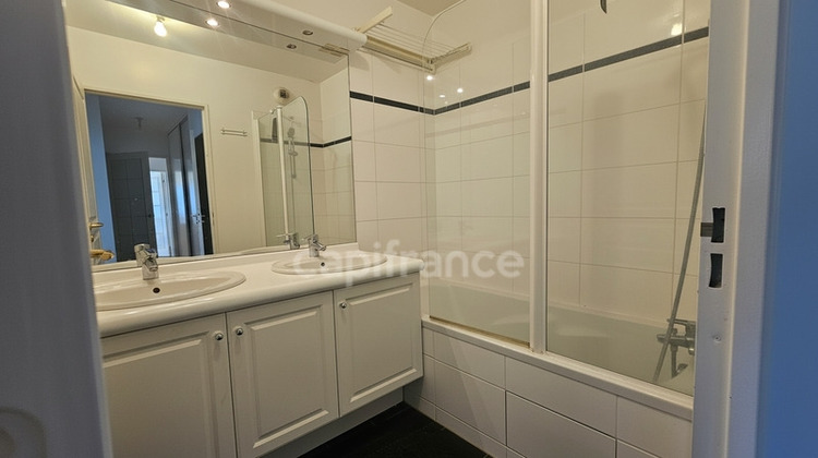 Ma-Cabane - Location Appartement SAINT CYR L ECOLE, 63 m²