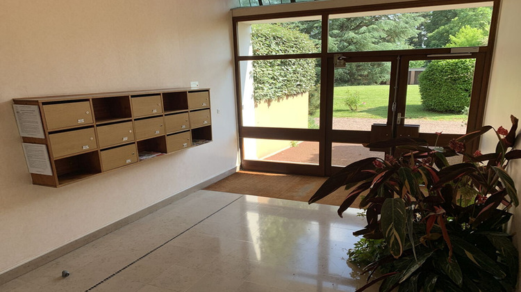 Ma-Cabane - Location Appartement SAINT-CYR-SUR-LOIRE, 47 m²