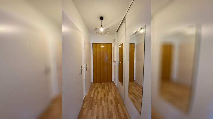 Ma-Cabane - Location Appartement SAINT-CYR-SUR-LOIRE, 26 m²
